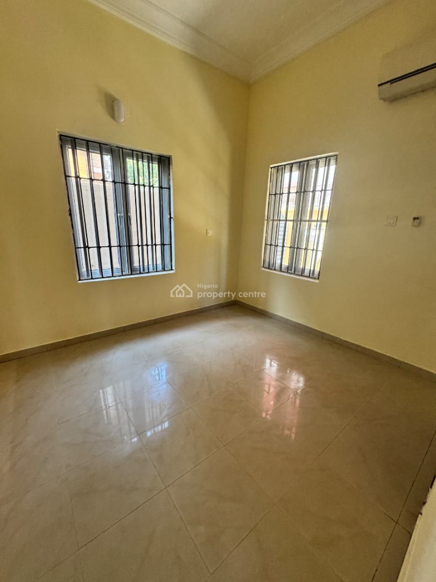 4 Bedroom Semi-detached Duplex Wiith Bq, Lekki Phase 1, Lekki, Lagos, Commercial Property for Rent