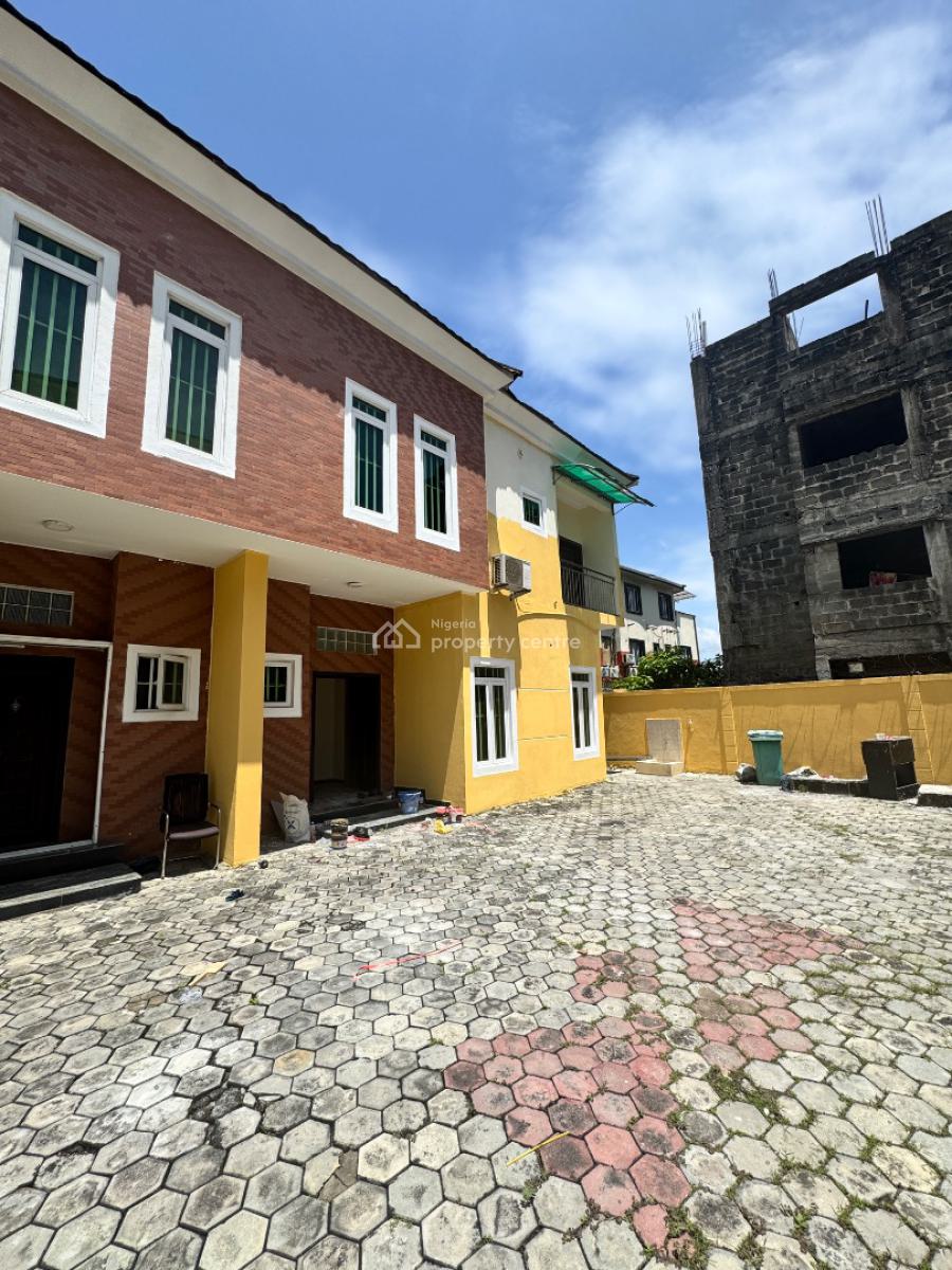 4 Bedroom Semi-detached Duplex Wiith Bq, Lekki Phase 1, Lekki, Lagos, Commercial Property for Rent