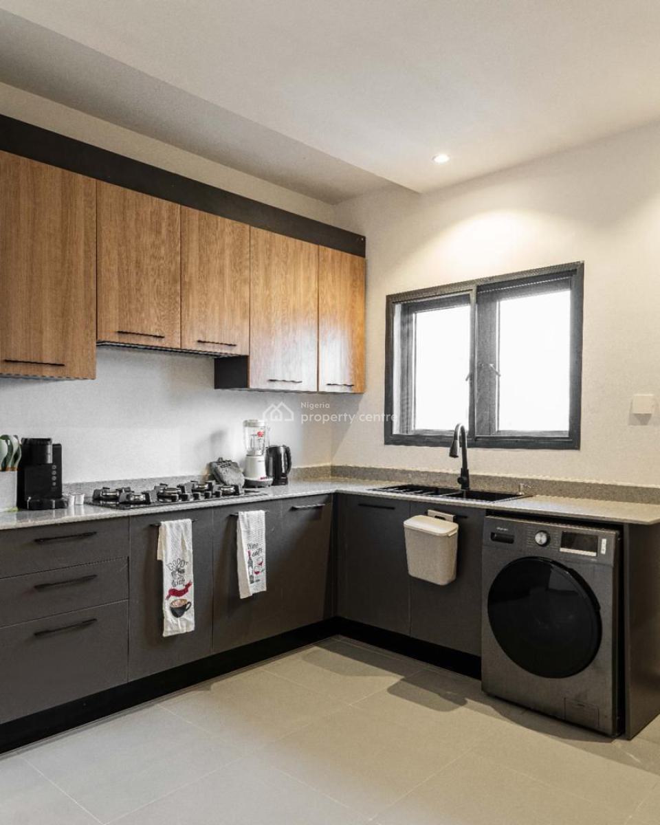 2 Bedroom Apartment with Pool and Gym Available From Today, Lekki Phase 1, Lekki, Lagos, Detached Duplex Short Let