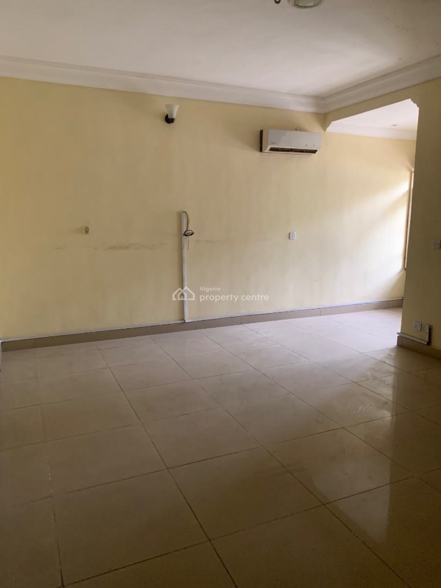 3 Bedroom Flat with Room Bq on The Ground Floor, Off Aminu Kano Crescent, Wuse, Abuja, Flat / Apartment for Rent