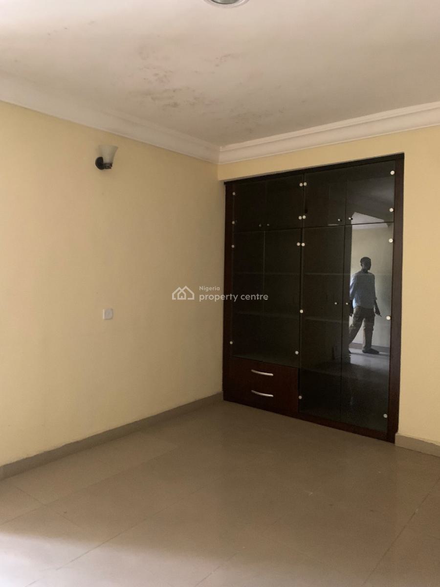 3 Bedroom Flat with Room Bq on The Ground Floor, Off Aminu Kano Crescent, Wuse, Abuja, Flat / Apartment for Rent
