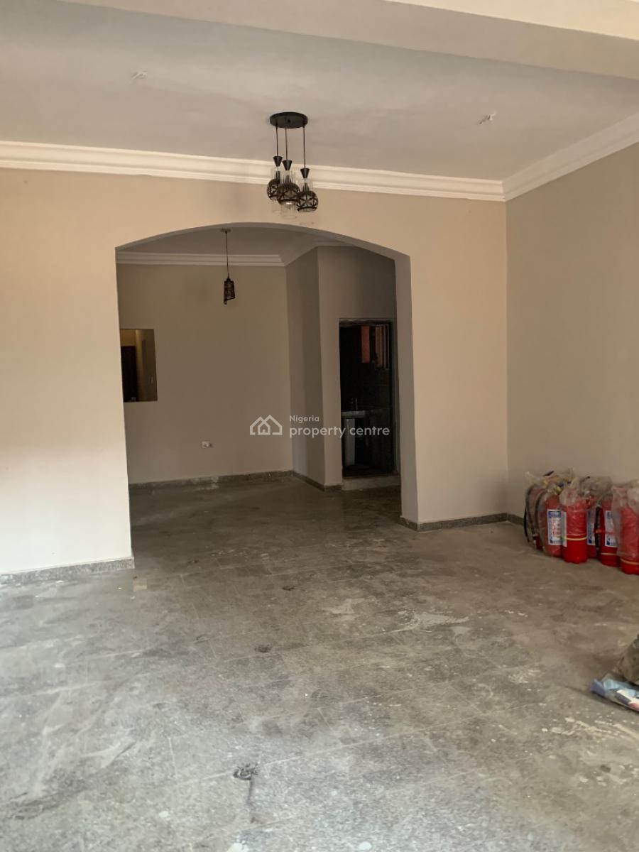 2 Bedroom Flat with Room Bq on The Ground Floor, Off Aminu Kano Crescent, Wuse, Abuja, Flat / Apartment for Rent