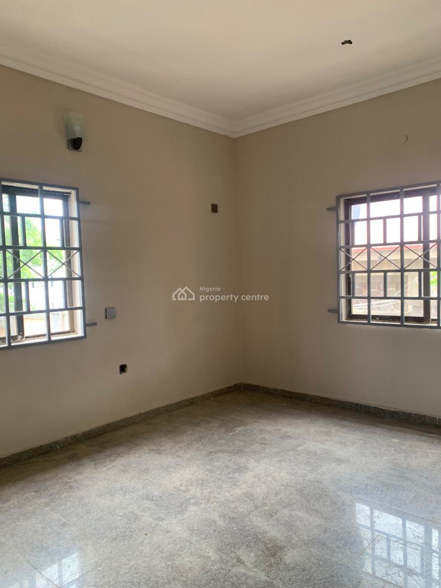 2 Bedroom Flat with Room Bq on The Ground Floor, Off Aminu Kano Crescent, Wuse, Abuja, Flat / Apartment for Rent