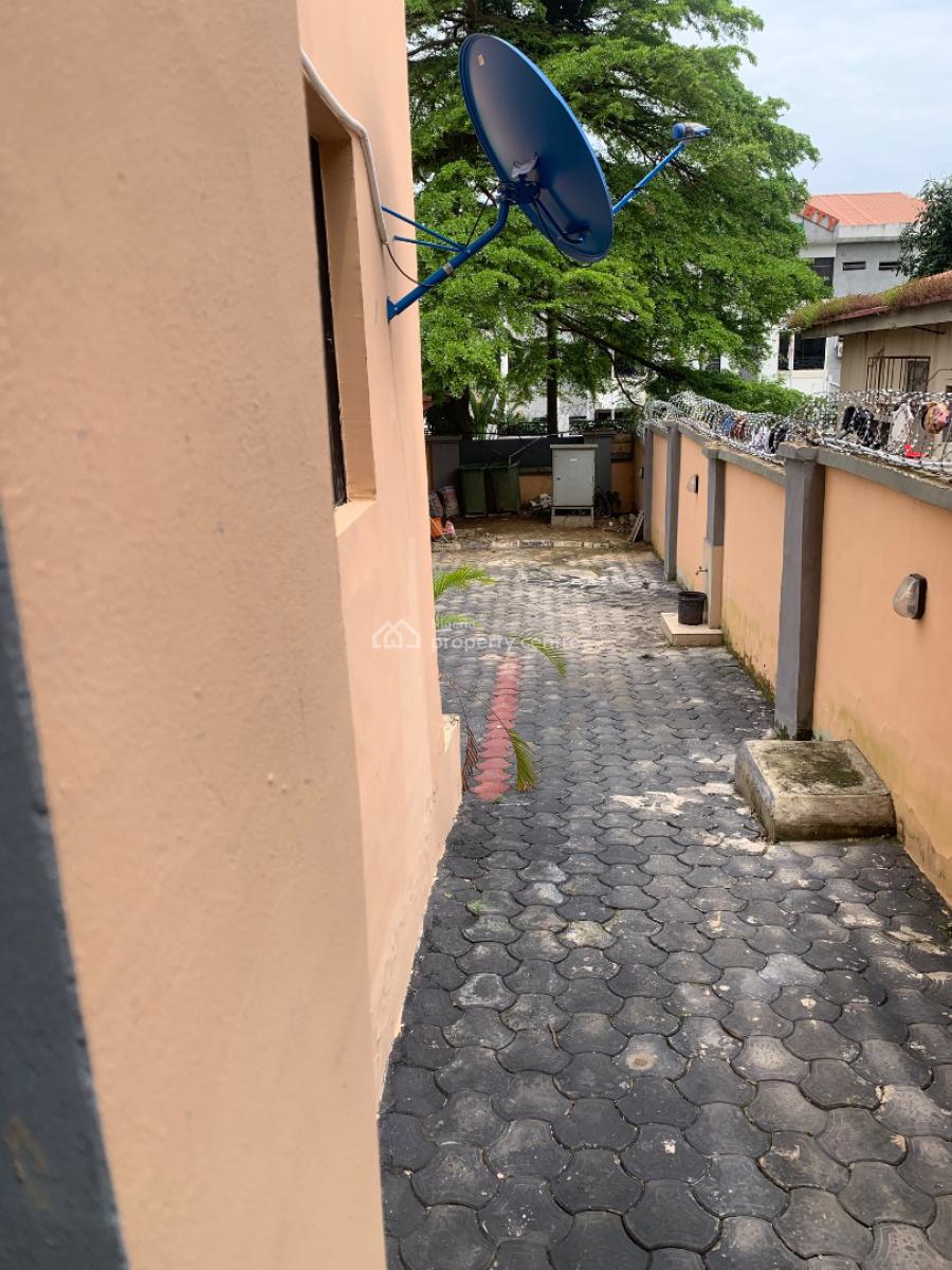 2 Bedroom Flat with Room Bq on The Ground Floor, Off Aminu Kano Crescent, Wuse, Abuja, Flat / Apartment for Rent