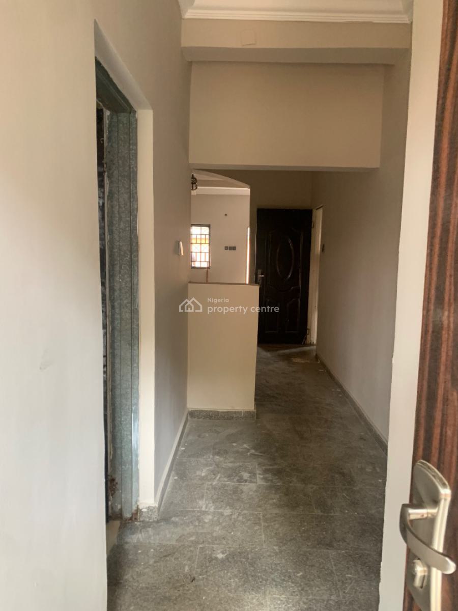 2 Bedroom Flat with Room Bq on The Ground Floor, Off Aminu Kano Crescent, Wuse, Abuja, Flat / Apartment for Rent
