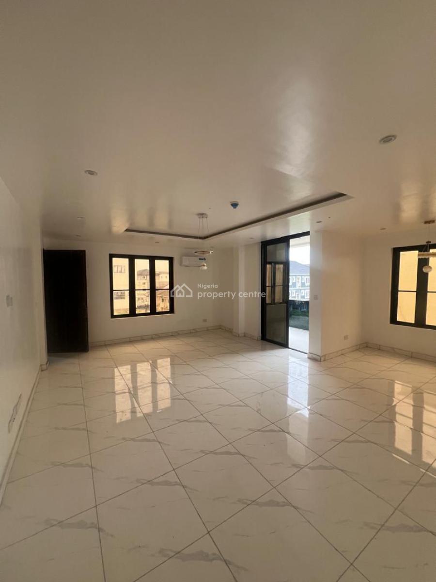 2 Bedroom Apartment in Lekki Phase Right Hand Side1, Lekki Phase 1, Lekki, Lagos, Block of Flats for Sale