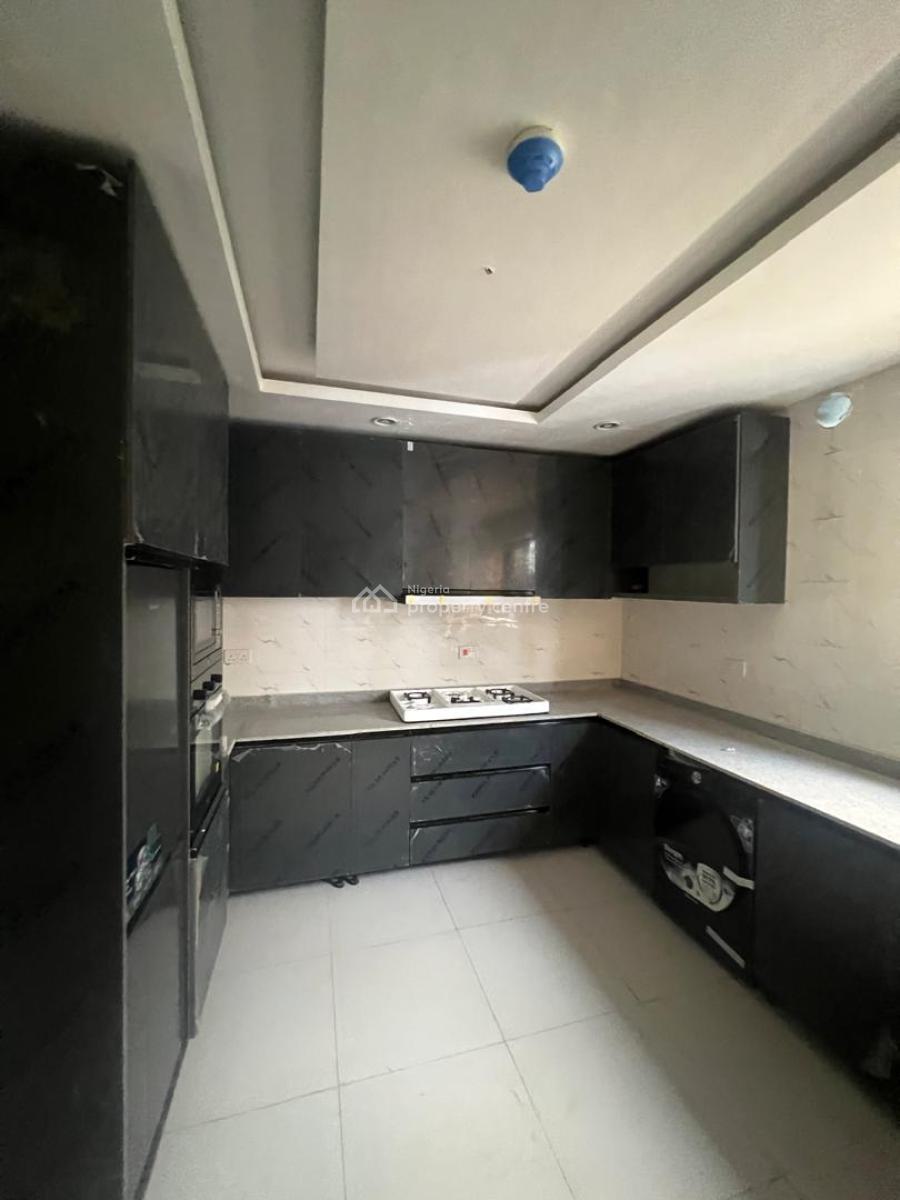 2 Bedroom Apartment in Lekki Phase Right Hand Side1, Lekki Phase 1, Lekki, Lagos, Block of Flats for Sale