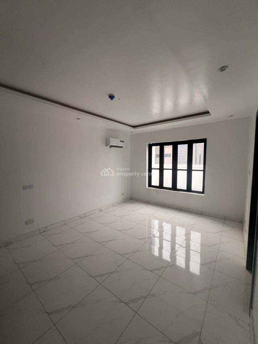 2 Bedroom Apartment in Lekki Phase Right Hand Side1, Lekki Phase 1, Lekki, Lagos, Block of Flats for Sale