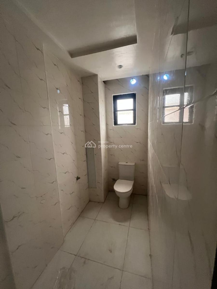 2 Bedroom Apartment in Lekki Phase Right Hand Side1, Lekki Phase 1, Lekki, Lagos, Block of Flats for Sale