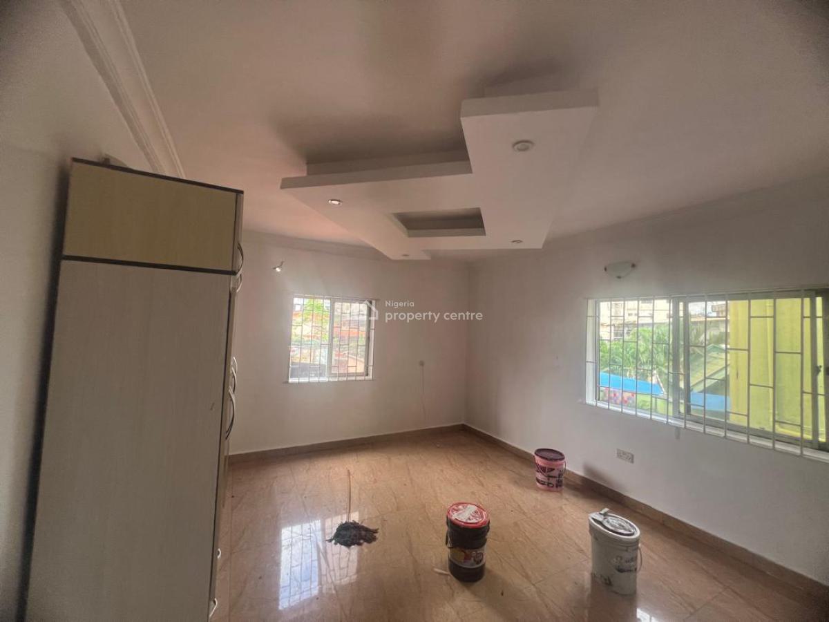 Very Clean Three (3) Bedroom Flat, Emina Crescent, Ikeja, Lagos, Flat / Apartment for Rent