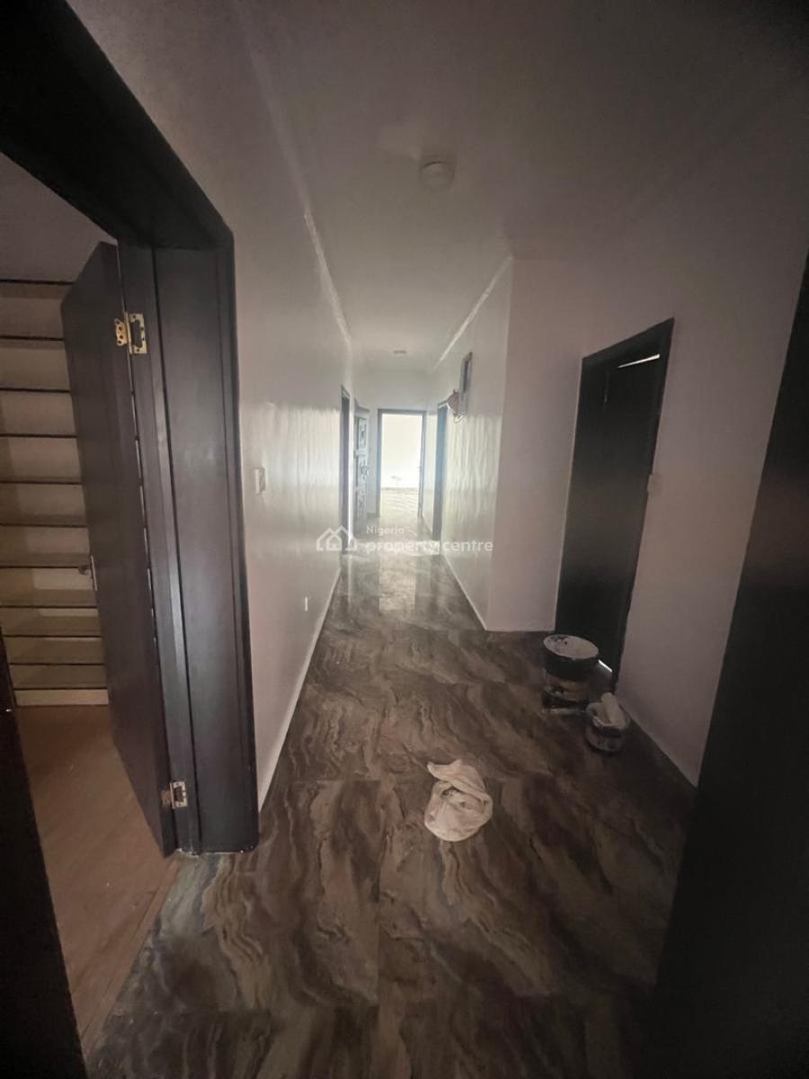 Very Clean Three (3) Bedroom Flat, Emina Crescent, Ikeja, Lagos, Flat / Apartment for Rent