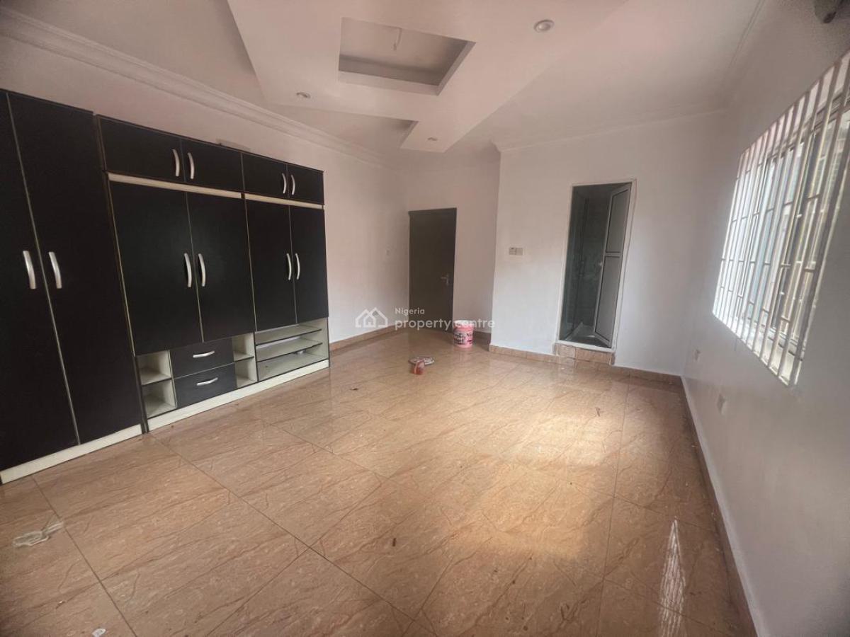 Very Clean Three (3) Bedroom Flat, Emina Crescent, Ikeja, Lagos, Flat / Apartment for Rent