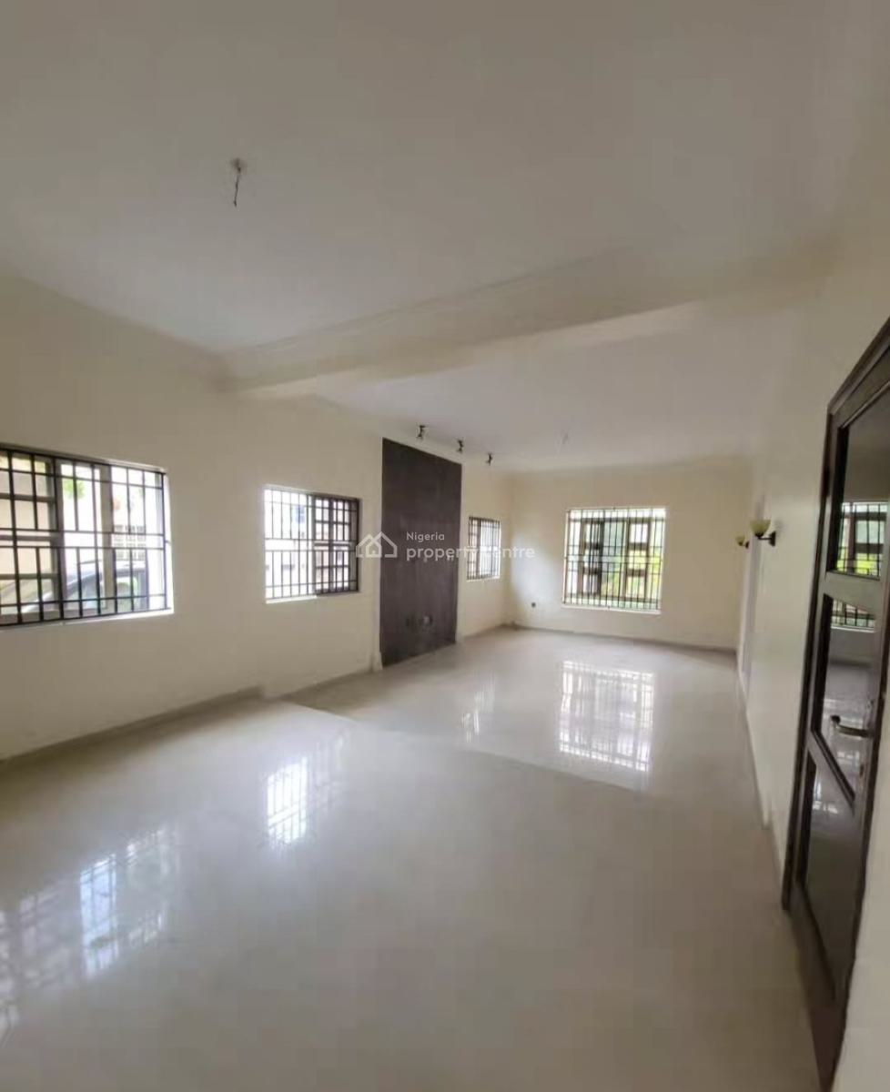 4 Bedroom En-suite Detached House in a Communal/shared Compound of 3 U, Lekki Phase 1, Lekki, Lagos, Detached Duplex for Rent