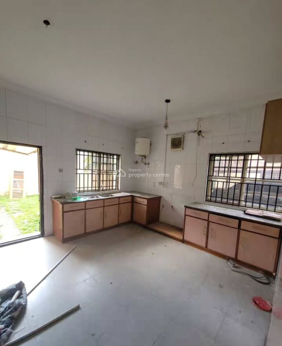 4 Bedroom En-suite Detached House in a Communal/shared Compound of 3 U, Lekki Phase 1, Lekki, Lagos, Detached Duplex for Rent