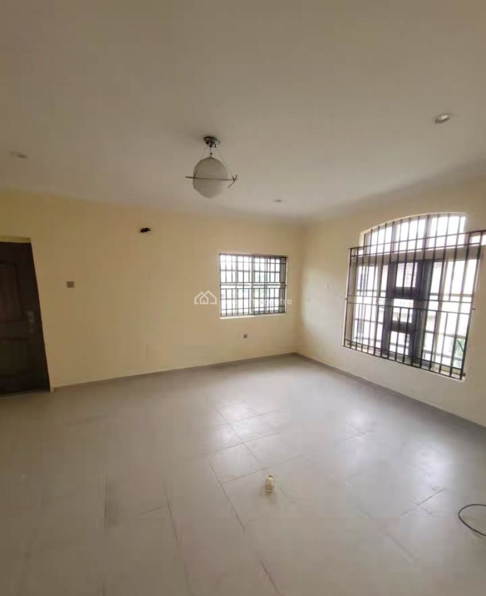 4 Bedroom En-suite Detached House in a Communal/shared Compound of 3 U, Lekki Phase 1, Lekki, Lagos, Detached Duplex for Rent