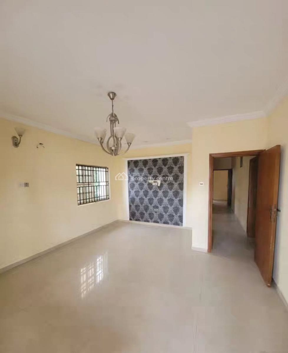 4 Bedroom En-suite Detached House in a Communal/shared Compound of 3 U, Lekki Phase 1, Lekki, Lagos, Detached Duplex for Rent