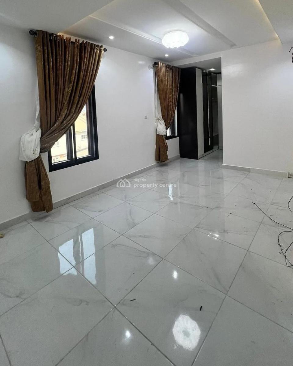 Modestly Finished 4 Bedroom Maisonette with Private Cinema ,pool, Gym, & Bq, Lekki Phase 1, Lekki, Lagos, Flat / Apartment for Sale