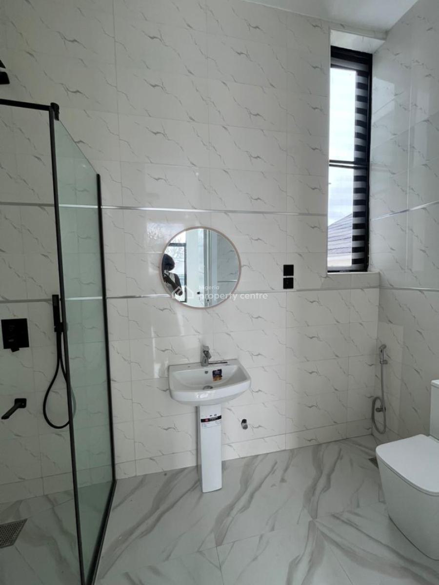 5 Bedroom with Bq &swimming Pool, Lekki County, Lekki, Lagos, Detached Duplex for Sale