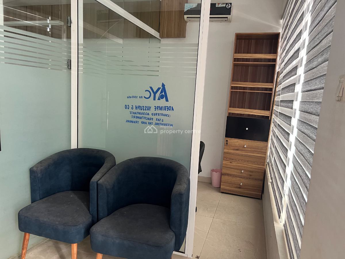Fully Furnished Executive Office Space in a Prime Location, Durosinmi Etti Street, Lekki Phase 1, Lekki, Lagos, Office Space for Rent