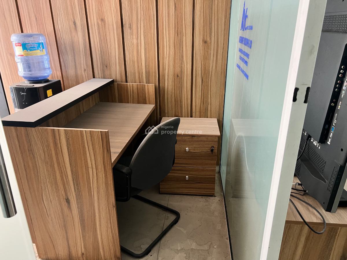 Fully Furnished Executive Office Space in a Prime Location, Durosinmi Etti Street, Lekki Phase 1, Lekki, Lagos, Office Space for Rent