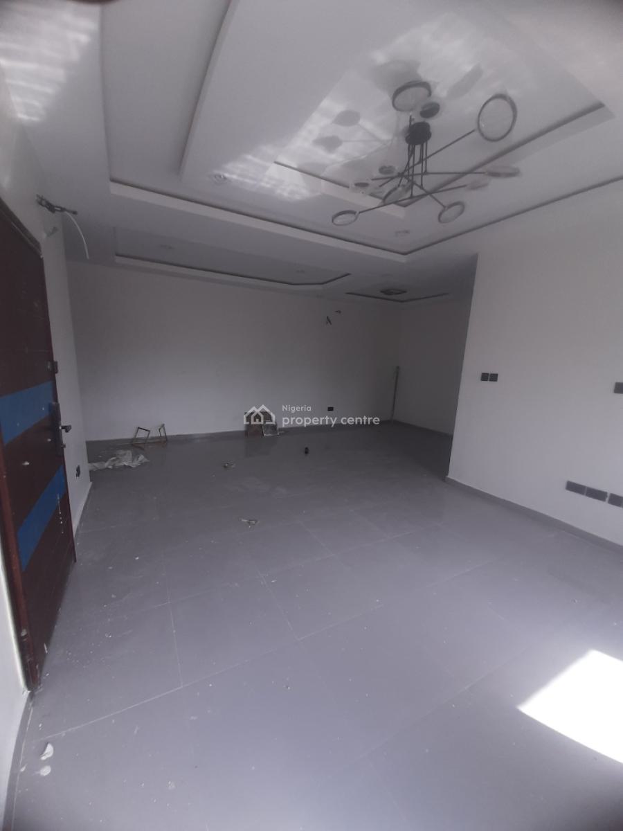 Newly Built and Serviced 2 Bedroom En-suite Flat with Fitted Open Kitchen, Lekki Phase 1, Lekki, Lagos, Flat / Apartment for Sale