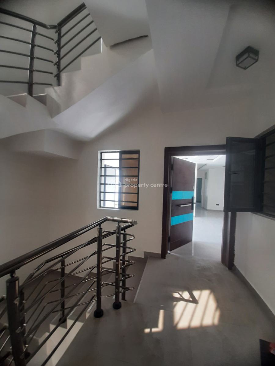 Newly Built and Serviced 2 Bedroom En-suite Flat with Fitted Open Kitchen, Lekki Phase 1, Lekki, Lagos, Flat / Apartment for Sale