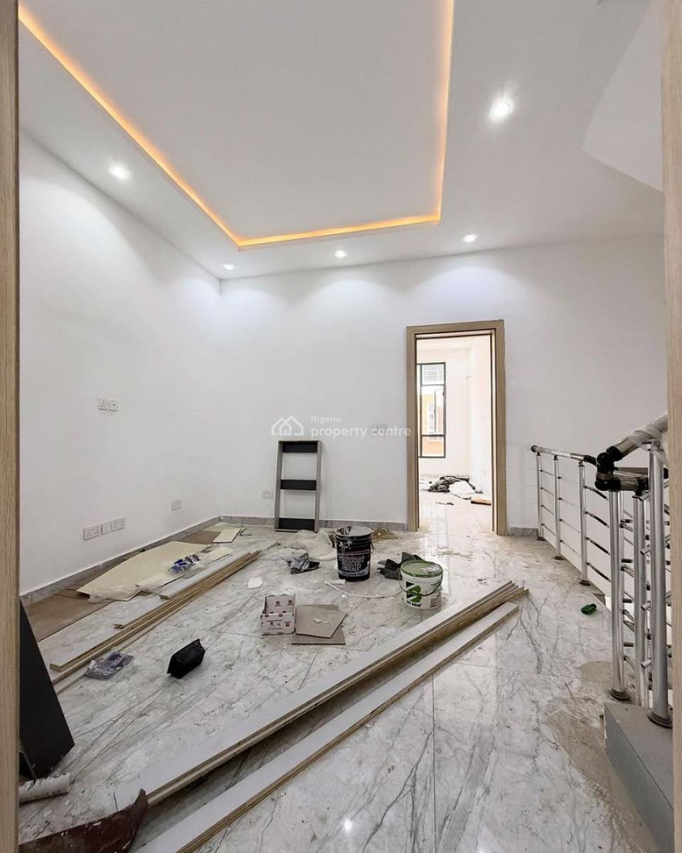 4 Bedrooms Terraced Duplex with Bq in a Secured Estate, Lekki Phase 1, Lekki, Lagos, Terraced Duplex for Rent