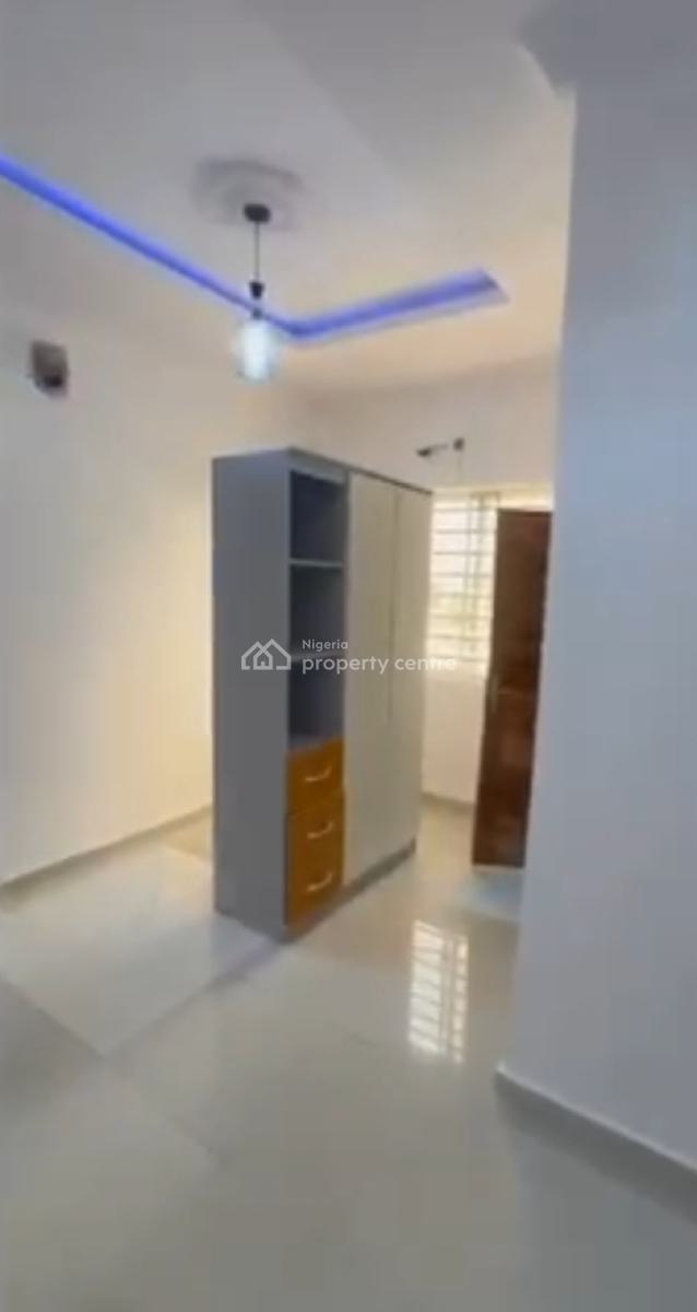 2 Bedroom Luxury Apartment Available, Ologolo, Lekki, Lagos, Flat / Apartment for Rent