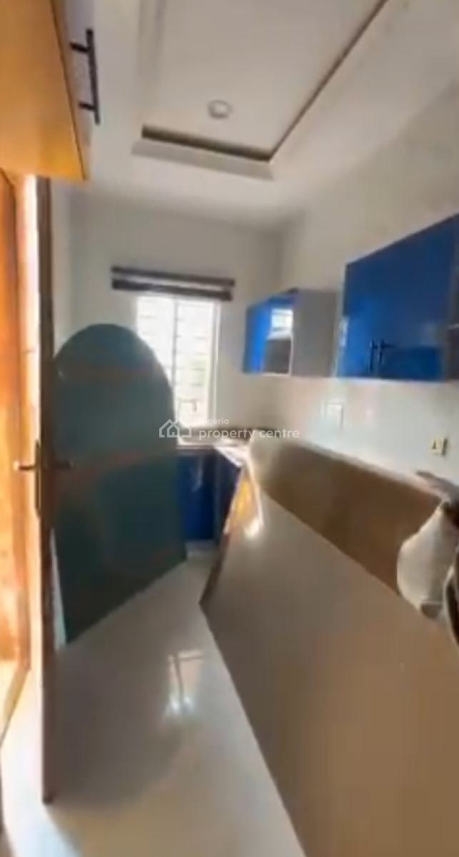 2 Bedroom Luxury Apartment Available, Ologolo, Lekki, Lagos, Flat / Apartment for Rent