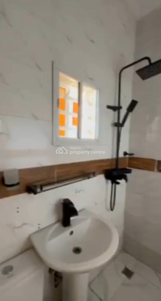 2 Bedroom Luxury Apartment Available, Ologolo, Lekki, Lagos, Flat / Apartment for Rent