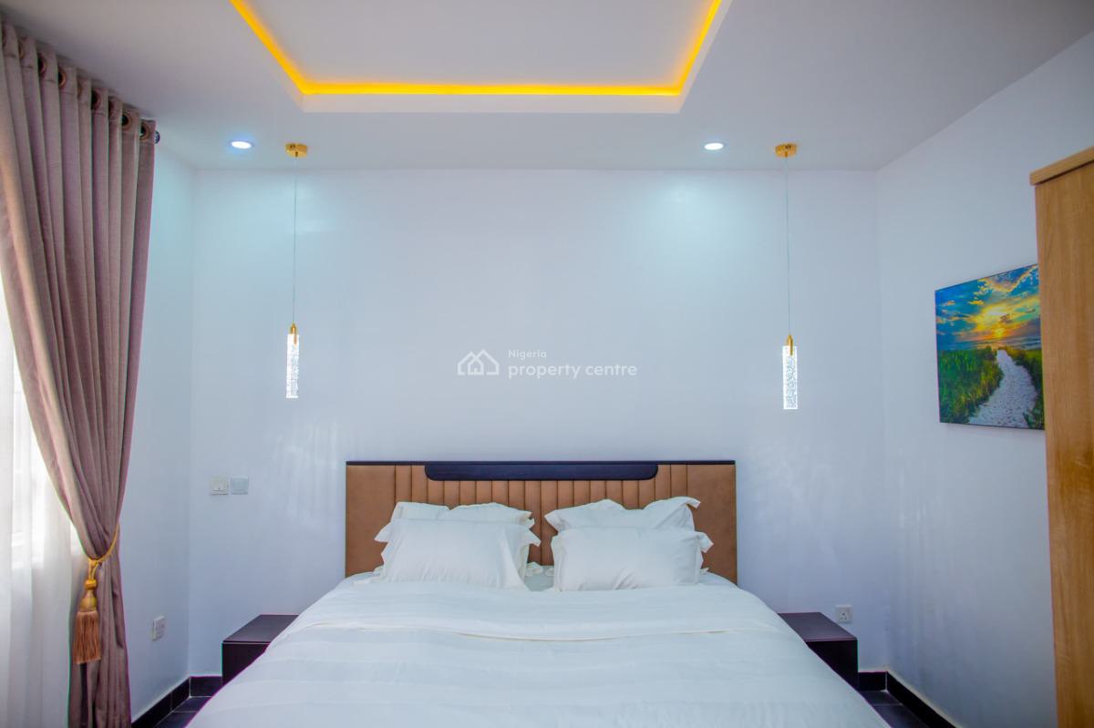 Luxury 3 Bedroom Apartment, Odd Admiralty Road, Lekki Phase 1, Lekki, Lagos, Flat / Apartment Short Let