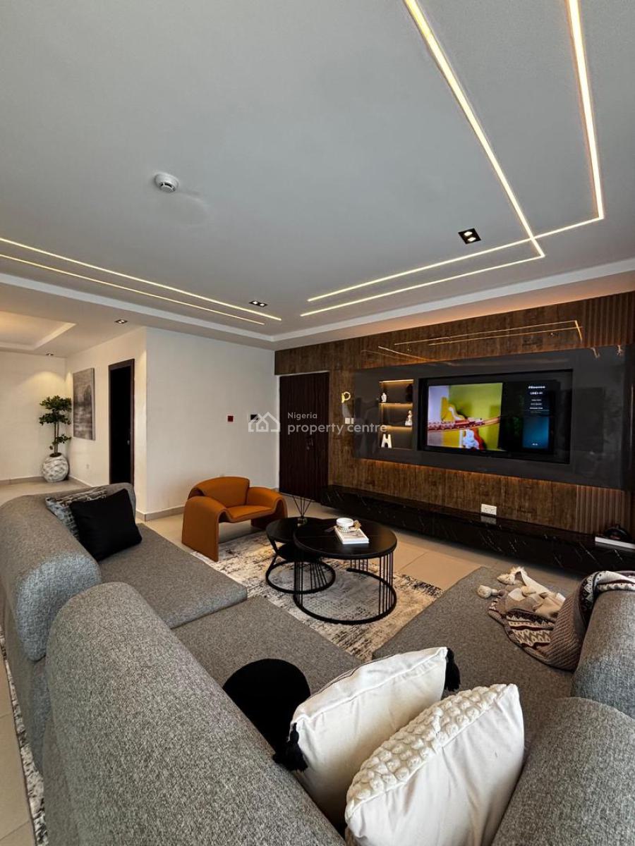 Luxury 3bedroom with Ps5, Swimming Pool, Private Lounge, Old Ikoyi, Ikoyi, Lagos, Flat / Apartment Short Let