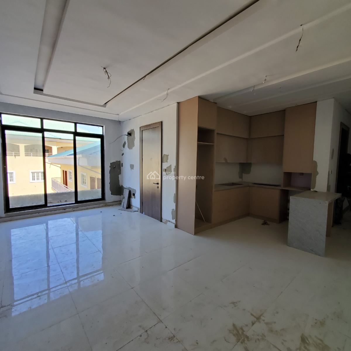 Excellent 2bedroom Apartment Within a Secured Estate, Lekki Phase 1, Lekki, Lagos, Flat / Apartment for Sale