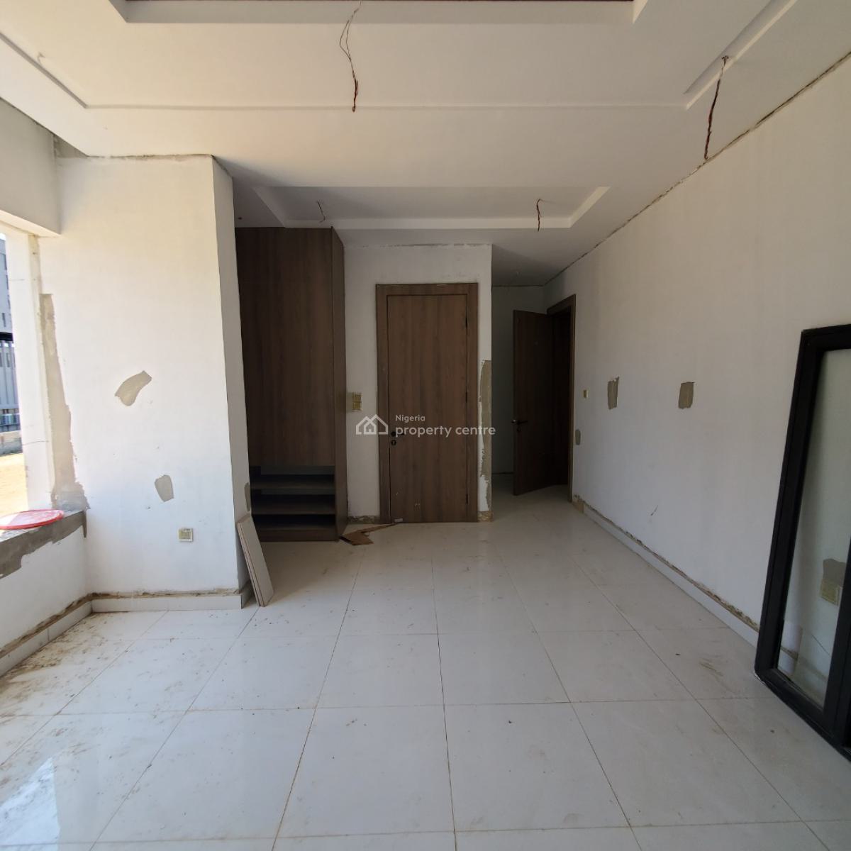 Excellent 2bedroom Apartment Within a Secured Estate, Lekki Phase 1, Lekki, Lagos, Flat / Apartment for Sale