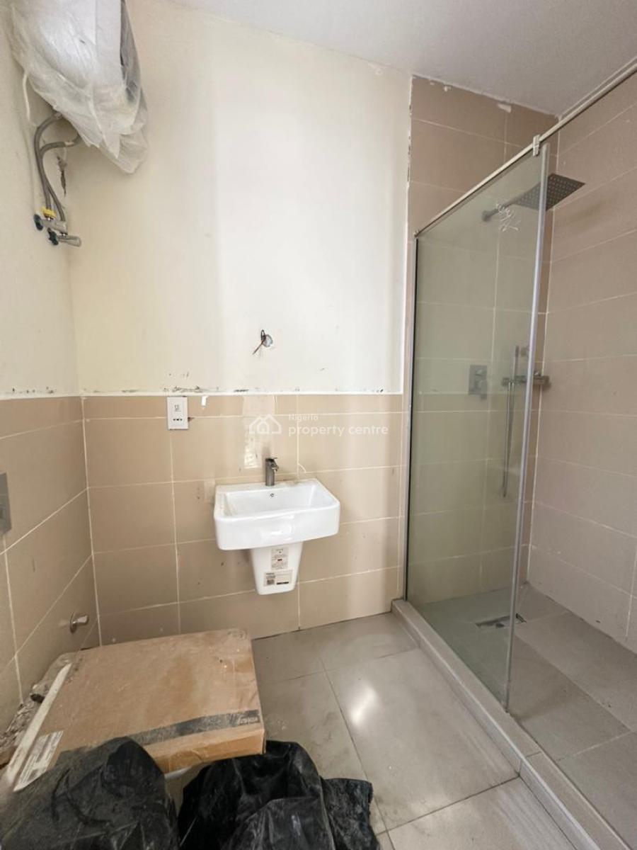 Elegantly Built 2 Bedroom Apartment with Bq, Swimming Pool and Gym, Lekki, Lagos, Flat / Apartment for Sale