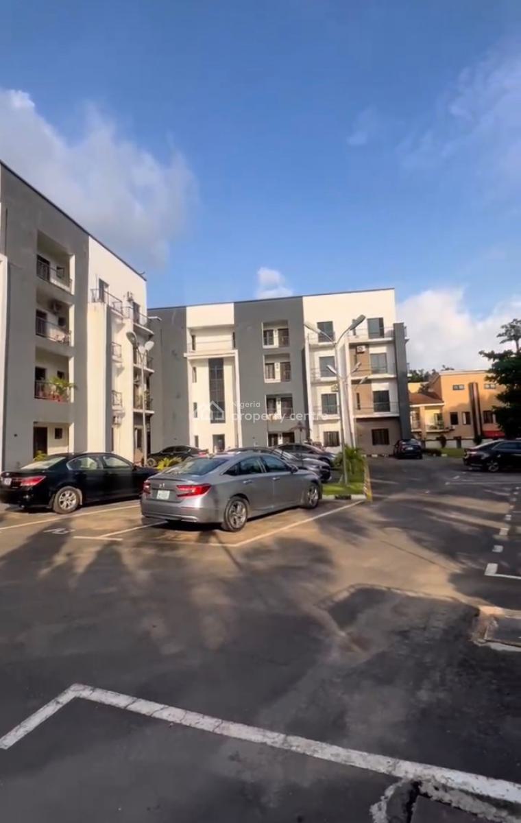 Exquisite Spacious 3 Bedroom En-suite Flat with Bq and Tarred Road, Life Camp, Abuja, Block of Flats for Sale