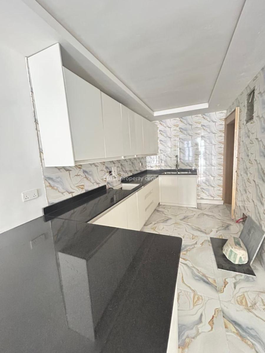 2 Bedroom Apartment, New Road, Lekki, Lagos, Flat / Apartment for Sale