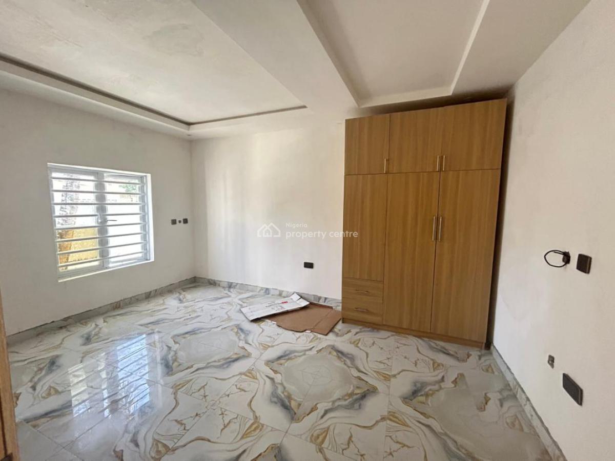 2 Bedroom Apartment, New Road, Lekki, Lagos, Flat / Apartment for Sale