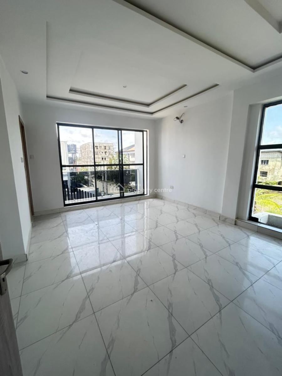 4 Bedroom Terrace Apartment, New Road, Lekki, Lagos, House for Rent