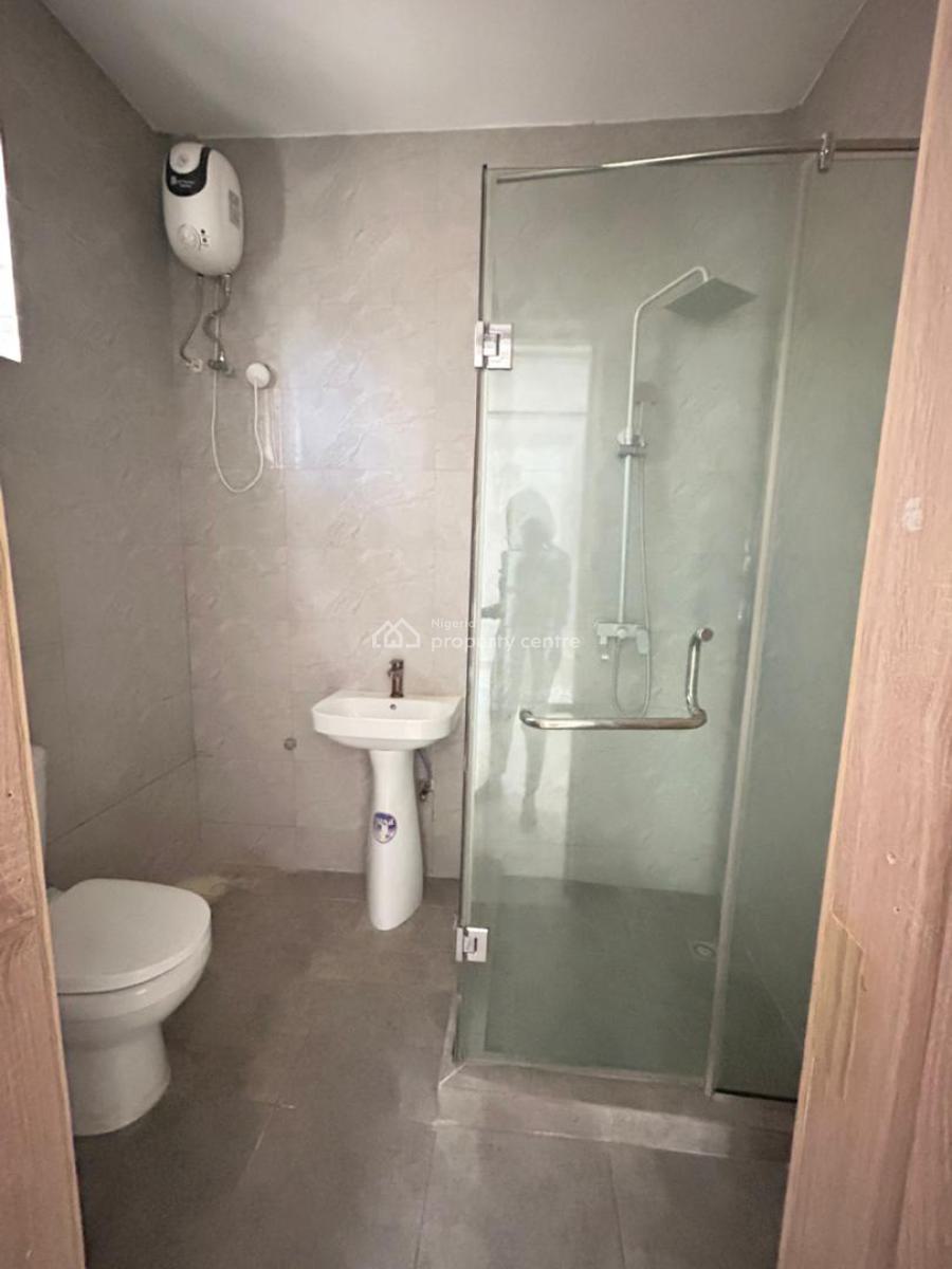 4 Bedroom Terrace Apartment, New Road, Lekki, Lagos, House for Rent