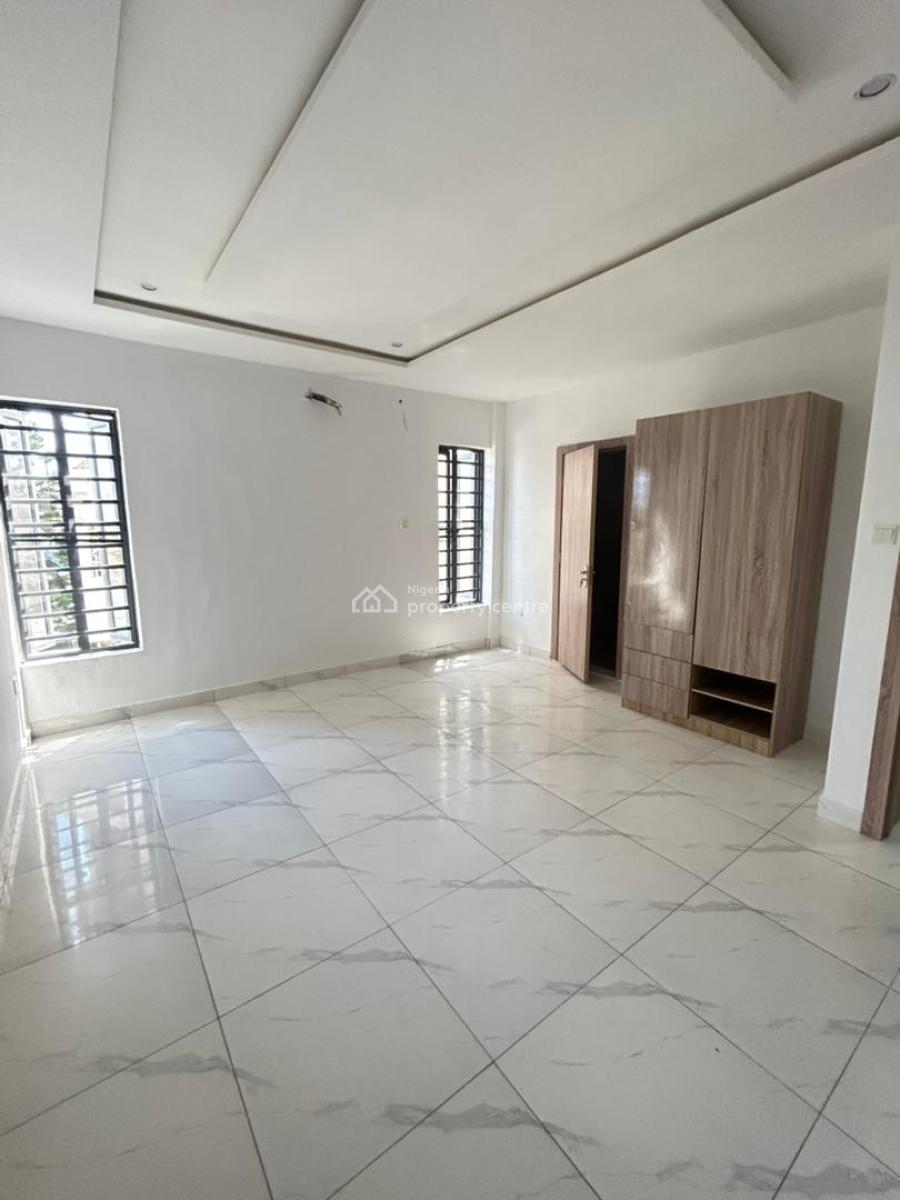 4 Bedroom Terrace Apartment, New Road, Lekki, Lagos, House for Rent