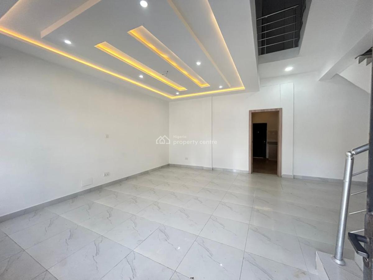 4 Bedroom Terrace Apartment, New Road, Lekki, Lagos, House for Rent
