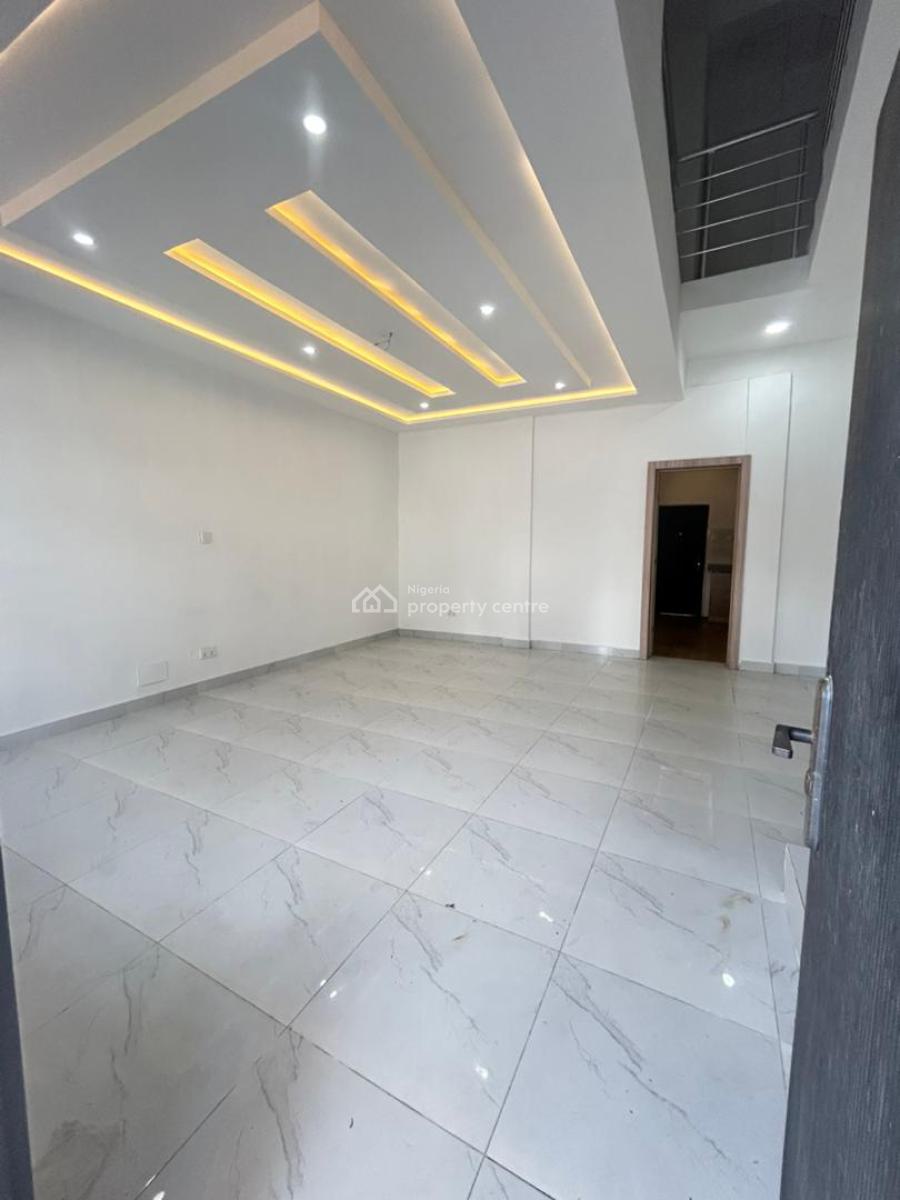 4 Bedroom Terrace Apartment, New Road, Lekki, Lagos, House for Rent