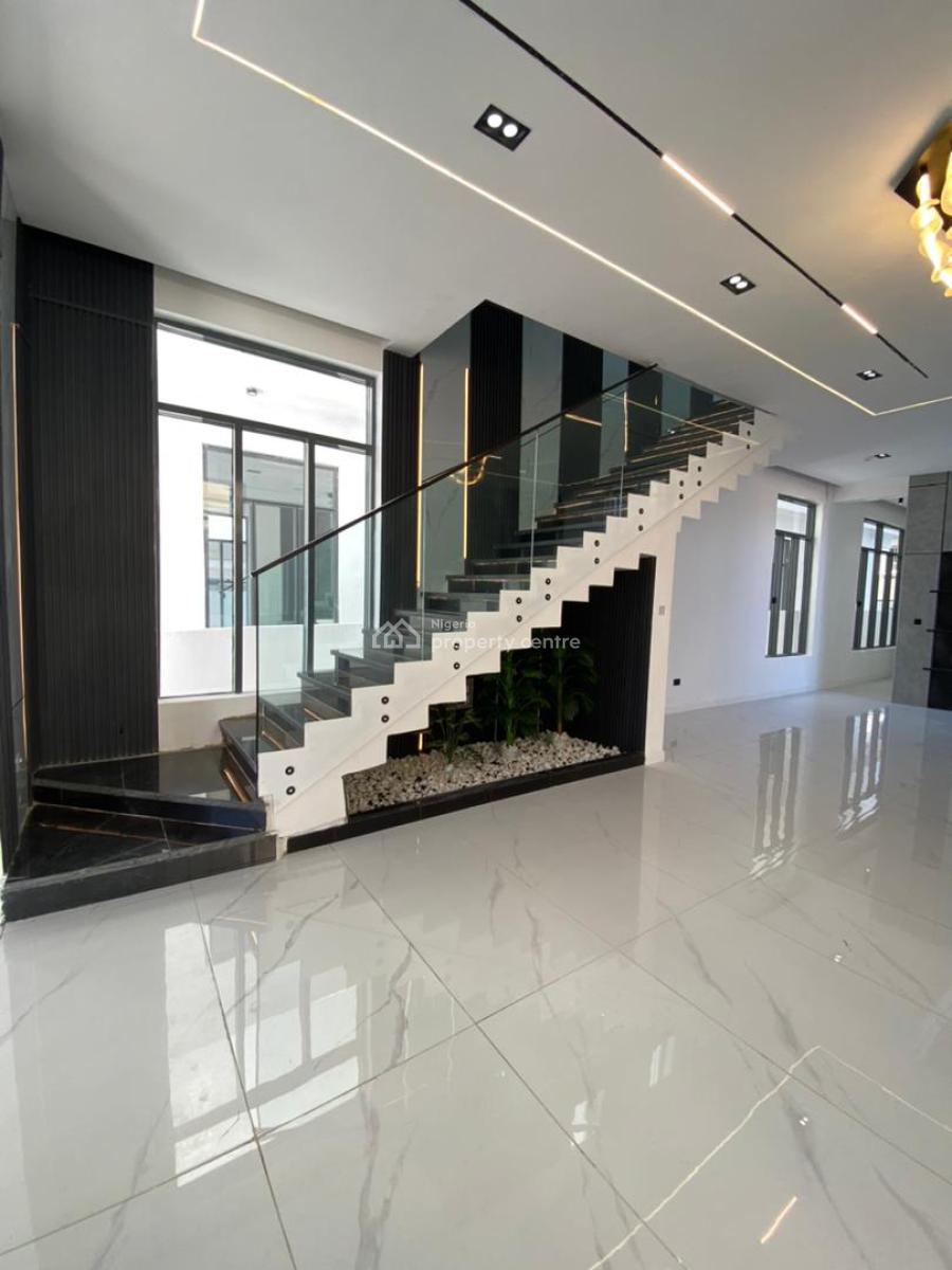5 Bedrooms Fully-detached Duplex with Bq, Chevron, Lekki, Lagos, Detached Duplex for Sale
