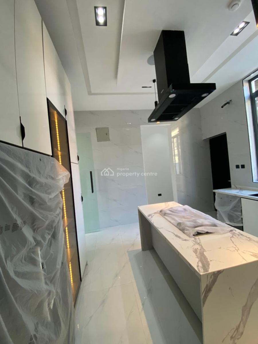 5 Bedrooms Fully-detached Duplex with Bq, Chevron, Lekki, Lagos, Detached Duplex for Sale