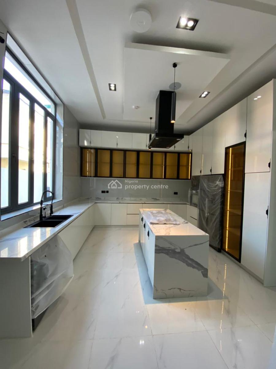 5 Bedrooms Fully-detached Duplex with Bq, Chevron, Lekki, Lagos, Detached Duplex for Sale