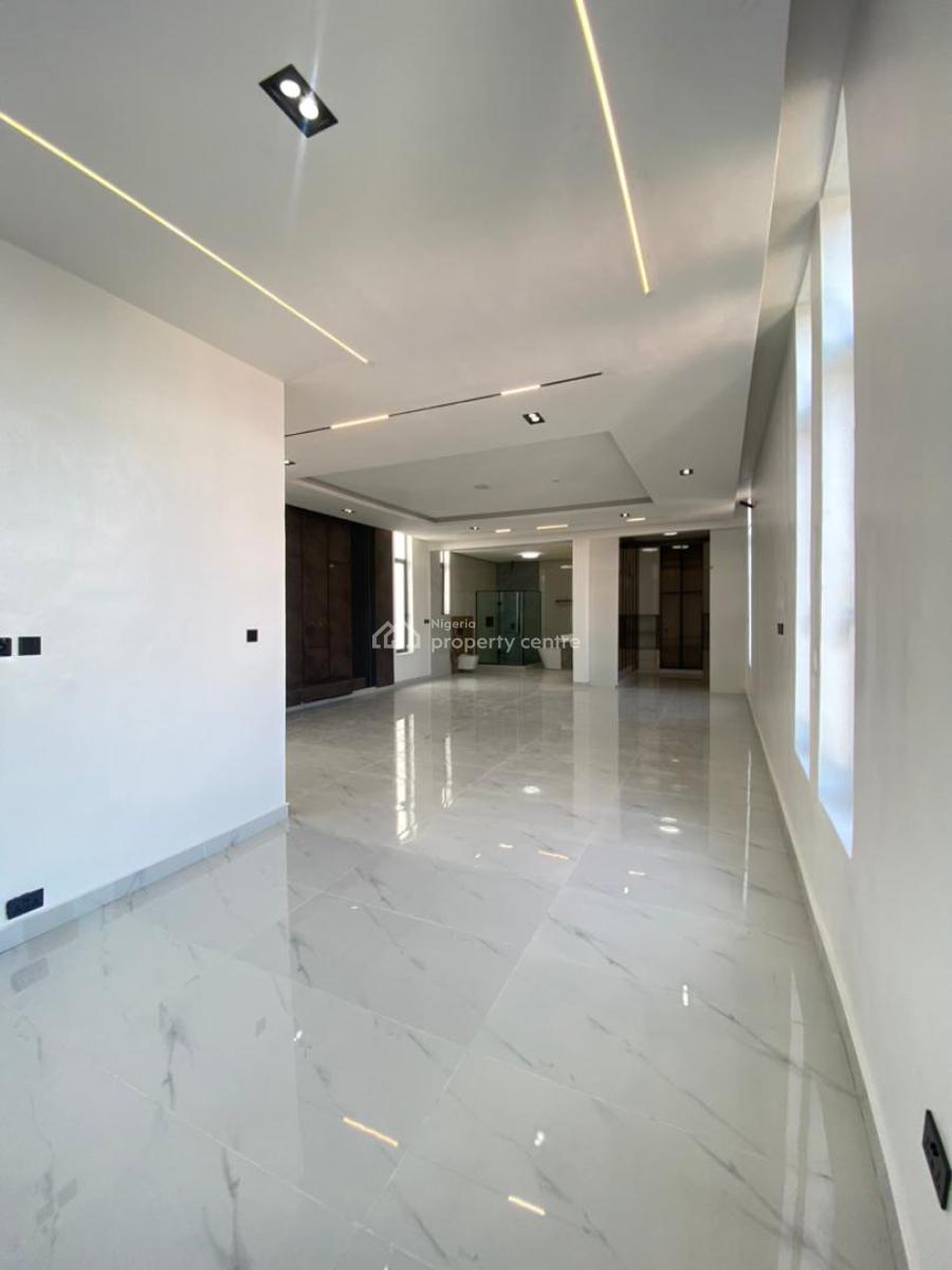 5 Bedrooms Fully-detached Duplex with Bq, Chevron, Lekki, Lagos, Detached Duplex for Sale