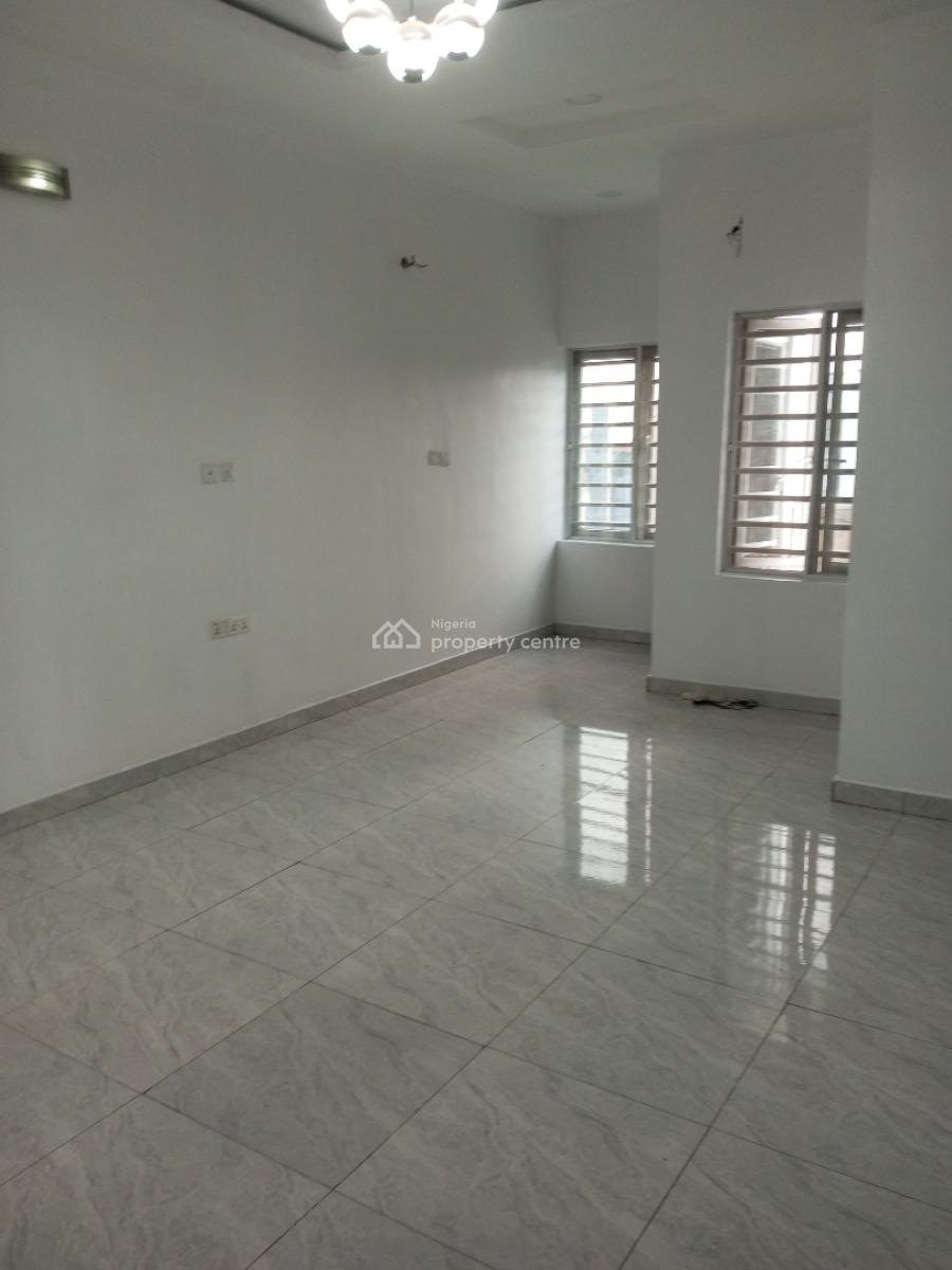 Nice 2 Bedroom Flat, Ikeja Gra, Ikeja, Lagos, Flat / Apartment for Rent