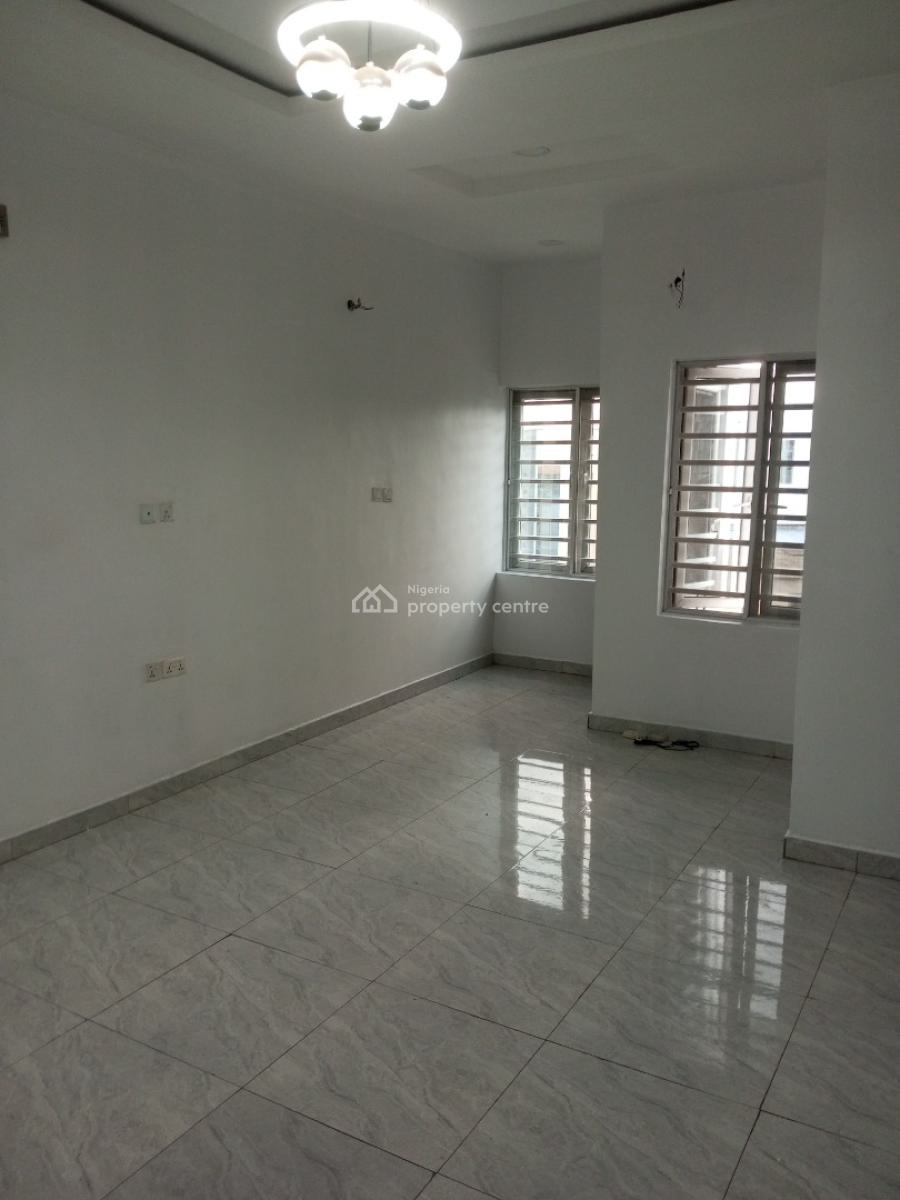 Nice 2 Bedroom Flat, Ikeja Gra, Ikeja, Lagos, Flat / Apartment for Rent