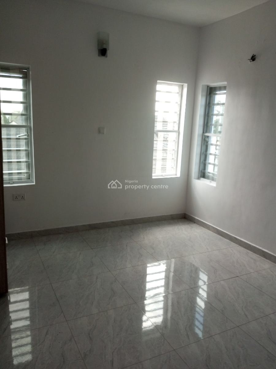 Nice 2 Bedroom Flat, Ikeja Gra, Ikeja, Lagos, Flat / Apartment for Rent